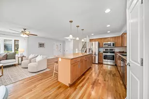 235 Dellfield Ln, Columbus, OH 43230 - Photo 6