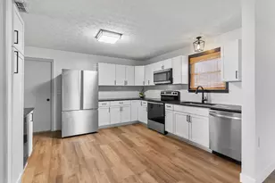 2641 River Look Dr, Columbus, OH 43219 - Photo 10