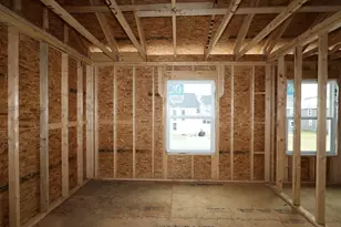 69 Banyan Dr, Lewis Center, OH 43035 - Photo 2