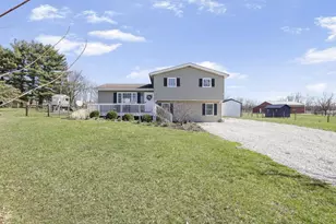 25864 Shoemaker Rd, Circleville, OH 43113 - Photo 2