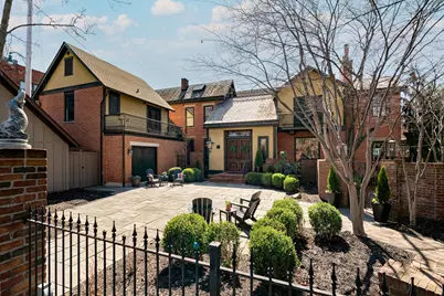 291 E Beck Street, Columbus, OH 43206 - Photo 1