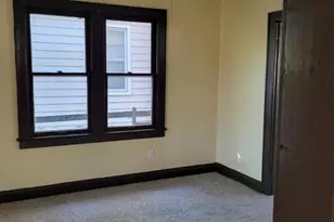 1295 Minnesota Ave, Columbus, OH 43211 - Photo 10