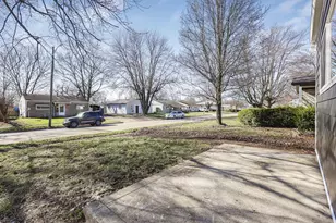 3032 Baker Hill Rd, Columbus, OH 43207 - Photo 6