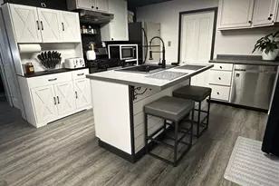 385 Water St, Duncan Falls, OH 43734 - Photo 6