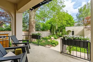 878 Franklin Ave, Columbus, OH 43205 - Photo 12