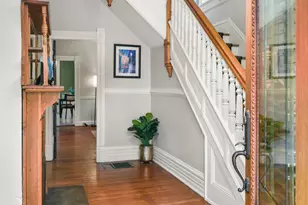 1042 Neil Ave, Columbus, OH 43201 - Photo 4