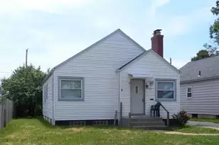 884 S Hague Ave, Columbus, OH 43204 - Photo 1