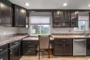 3398 Independence St, Grove City, OH 43123 - Photo 8