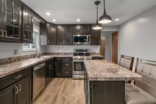 3398 Independence St, Grove City, OH 43123 - Photo 6