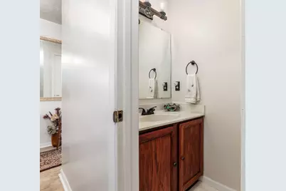 6049 Woodsboro Drive, Columbus, OH 43228 - Photo 4