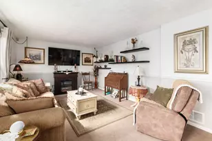 6049 Woodsboro Dr, Columbus, OH 43228 - Photo 6