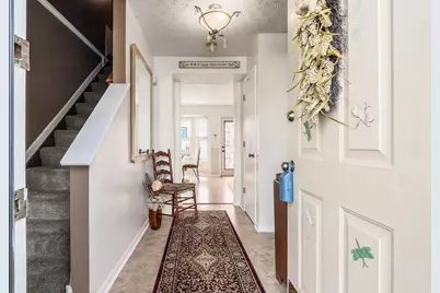 6049 Woodsboro Drive, Columbus, OH 43228 - Photo 2