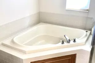 2090 Parklawn Dr, Lewis Center, OH 43035 - Photo 44