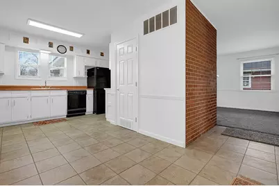 463 Darbyhurst Road, Columbus, OH 43228 - Photo 6