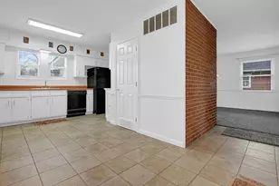 463 Darbyhurst Rd, Columbus, OH 43228 - Photo 6