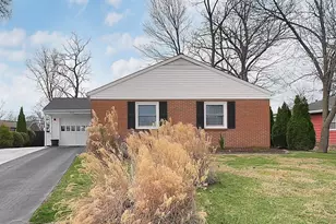 463 Darbyhurst Rd, Columbus, OH 43228 - Photo 1