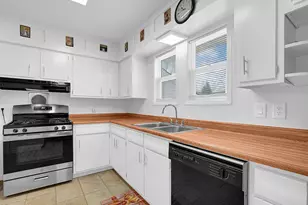 463 Darbyhurst Rd, Columbus, OH 43228 - Photo 10