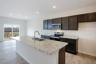 1359 Acuff Ave, Lockbourne, OH 43137 - Photo 2