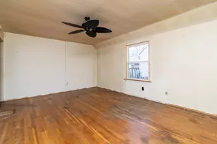 3453 Eisenhower Rd, Columbus, OH 43224 - Photo 2