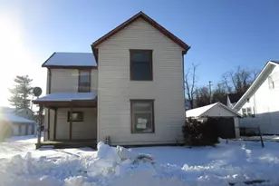 274 N 8th St, McConnelsville, OH 43756 - Photo 2