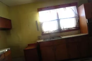 274 N 8th St, McConnelsville, OH 43756 - Photo 10