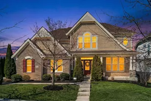 9616 Arrowwood Dr, Plain City, OH 43064 - Photo 2