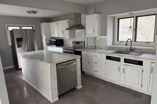 632 Roscoe Ave, Akron, OH 44306 - Photo 1