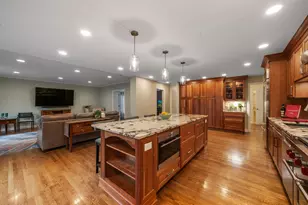 2604 Sherwood Rd, Columbus, OH 43209 - Photo 18