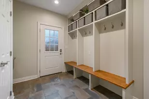 2604 Sherwood Rd, Columbus, OH 43209 - Photo 8