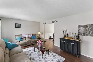 1755 Hillandale Ave, Columbus, OH 43229 - Photo 6