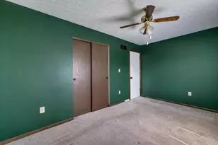 1833 Lakeview Dr, Newark, OH 43055 - Photo 14