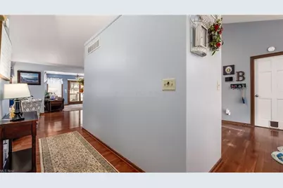 5465 Airwood Drive, Zanesville, OH 43701 - Photo 2