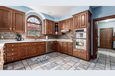 1826 Pleasantview Drive NE, Lancaster, OH 43130 - Photo 12