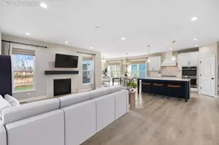 9218 Pickens Dr, Blacklick, OH 43004 - Photo 18