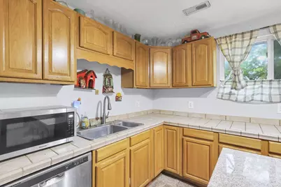 443 Lawrence Avenue, Columbus, OH 43228 - Photo 14