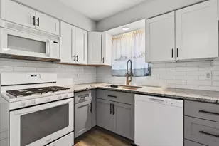 1557 Jennifer Ct, Columbus, OH 43232 - Photo 16