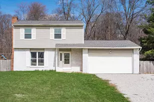 102 Warwood Dr, Granville, OH 43023 - Photo 1