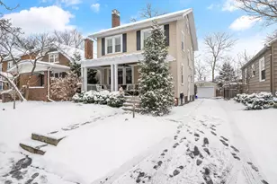 661 S Cassingham Rd, Columbus, OH 43209 - Photo 2