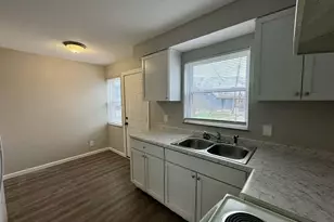 1597 Republic Ave, Columbus, OH 43211 - Photo 2