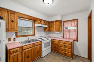 539 E 5th St, Ashland, OH 44805 - Photo 6