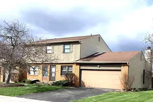 2326 Laurelwood Dr, Columbus, OH 43229 - Photo 2