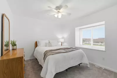 5272 Westbury Drive #13B, Columbus, OH 43228 - Photo 14