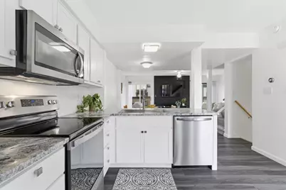 5272 Westbury Drive #13B, Columbus, OH 43228 - Photo 8