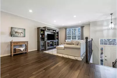 1041 Bluffway Drive, Columbus, OH 43235 - Photo 4