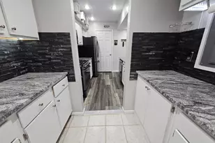 281 Cross Country Dr S, Westerville, OH 43081 - Photo 16