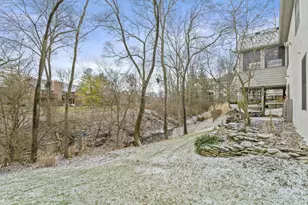 985 Linworth Village Dr, Columbus, OH 43235 - Photo 2