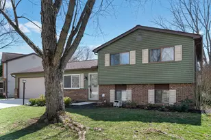 1751 Darrow Dr, Powell, OH 43065 - Photo 4