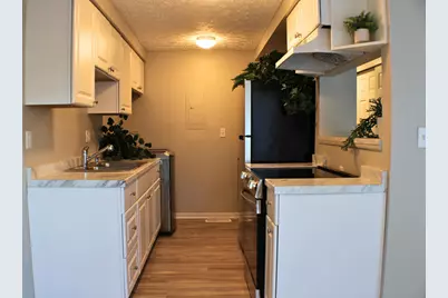 2472 Nassau Drive, Columbus, OH 43232 - Photo 10