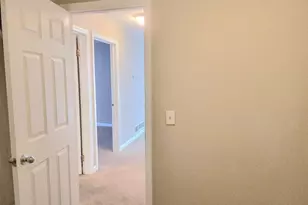 4530 Amesbury Rd, Columbus, OH 43227 - Photo 10