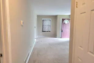 4530 Amesbury Rd, Columbus, OH 43227 - Photo 6